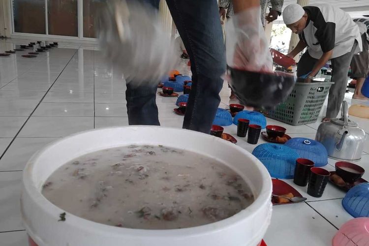 Masjid Di Aceh Sediakan Kuliner Kanji Rumbi Gratis Selama Ramadhan