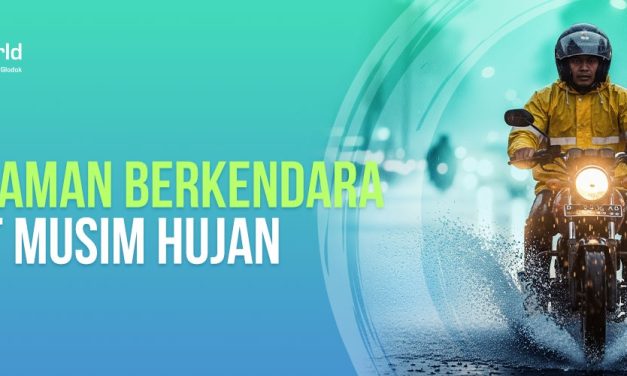 Tips Aman Berkendara Motor Saat Musim Hujan