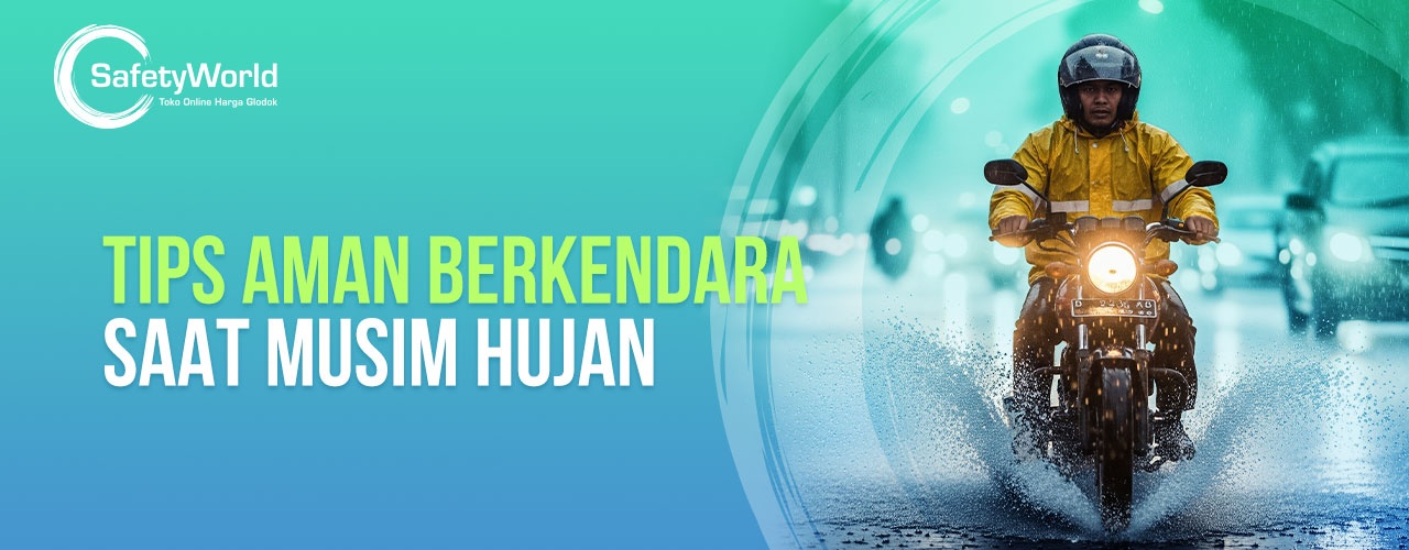 Tips Aman Berkendara Motor Saat Musim Hujan