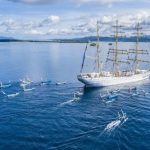 Industri Pariwisata: Peluang Ekonomi Dan Penting Menjaga Laut