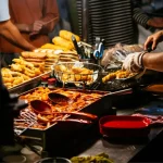 Kuliner Jalanan: Kreativitas Pedagang Dalam Menarik Konsumen
