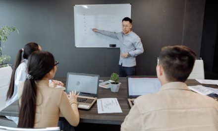 Pendidikan Vokasi: Mempersiapkan Lulusan Keterampilan Kerja
